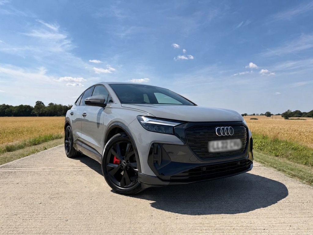 Q4 Sportback e-tron