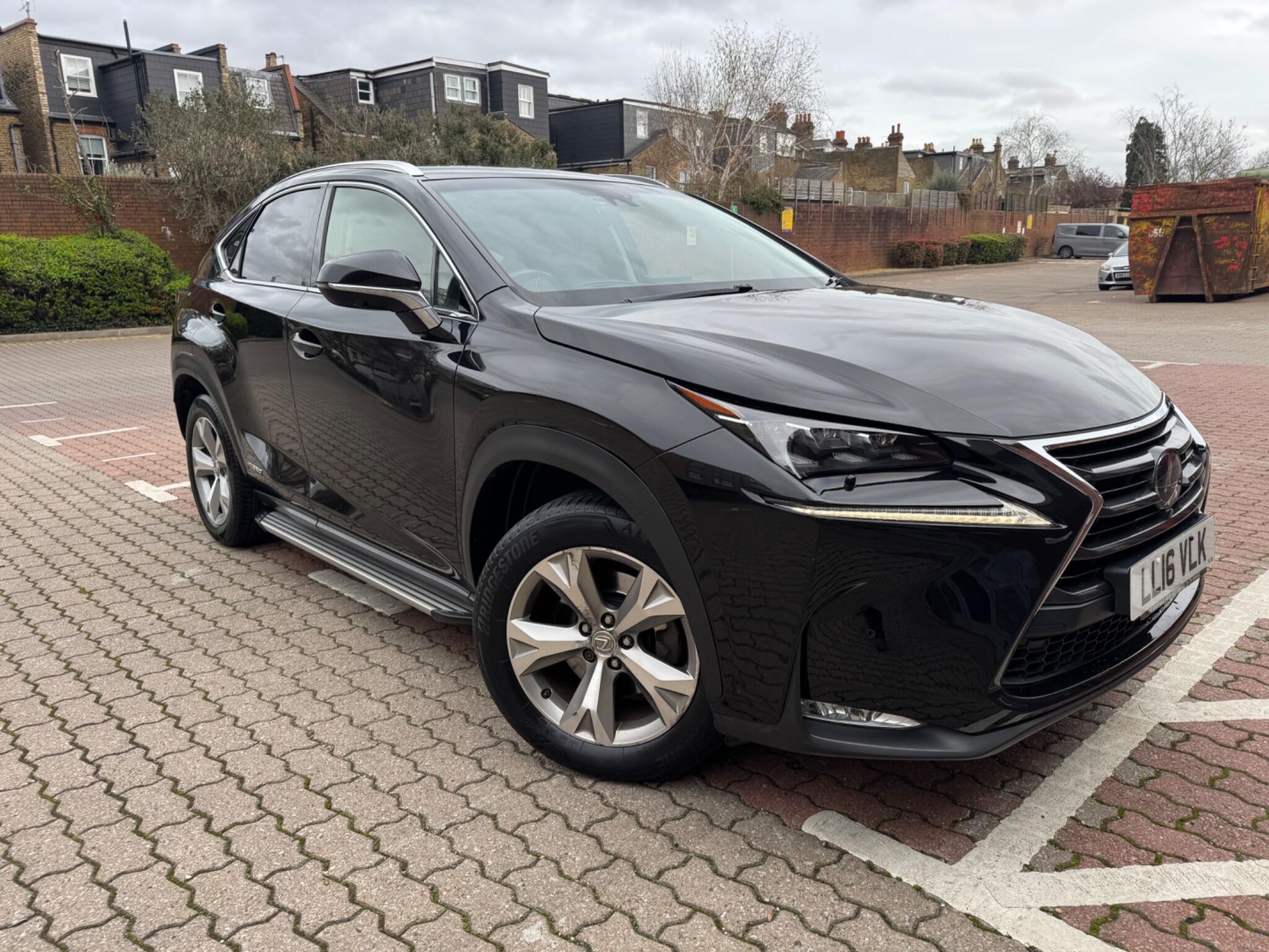 NX Hybrid