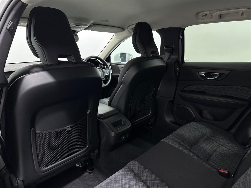 2022 Volvo V60
