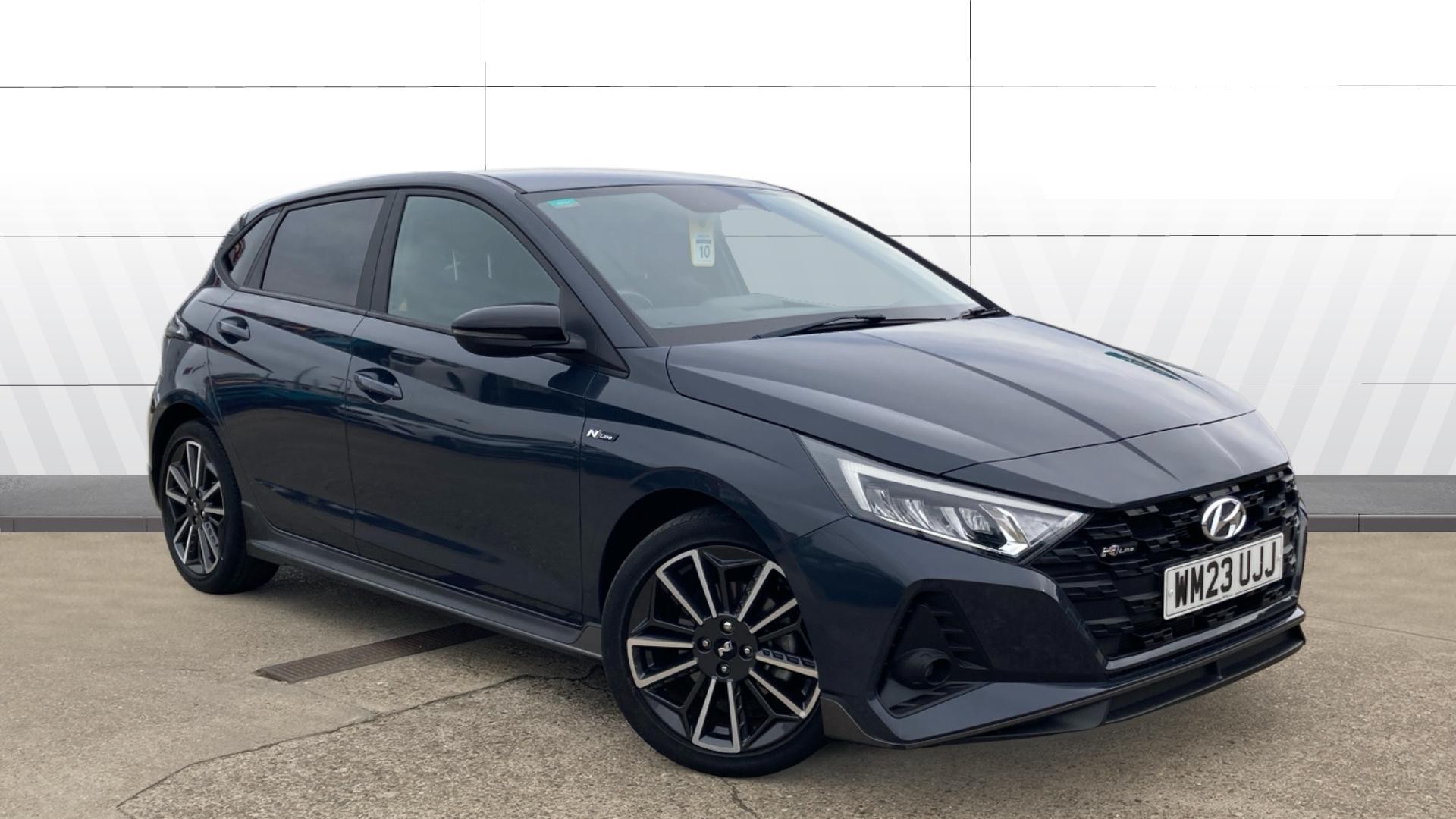 i20
