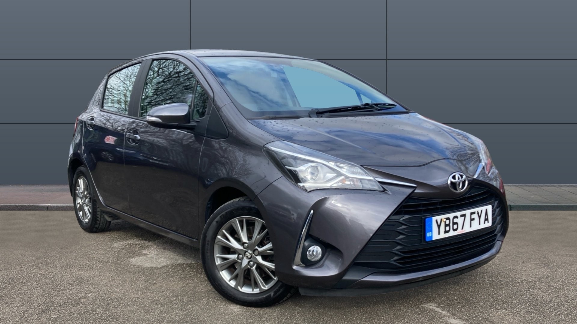 Grey Toyota Yaris Hybrid cars for sale | Carwow
