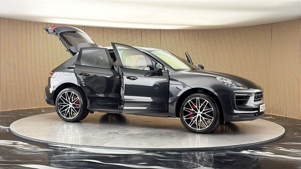 2023 Porsche Macan