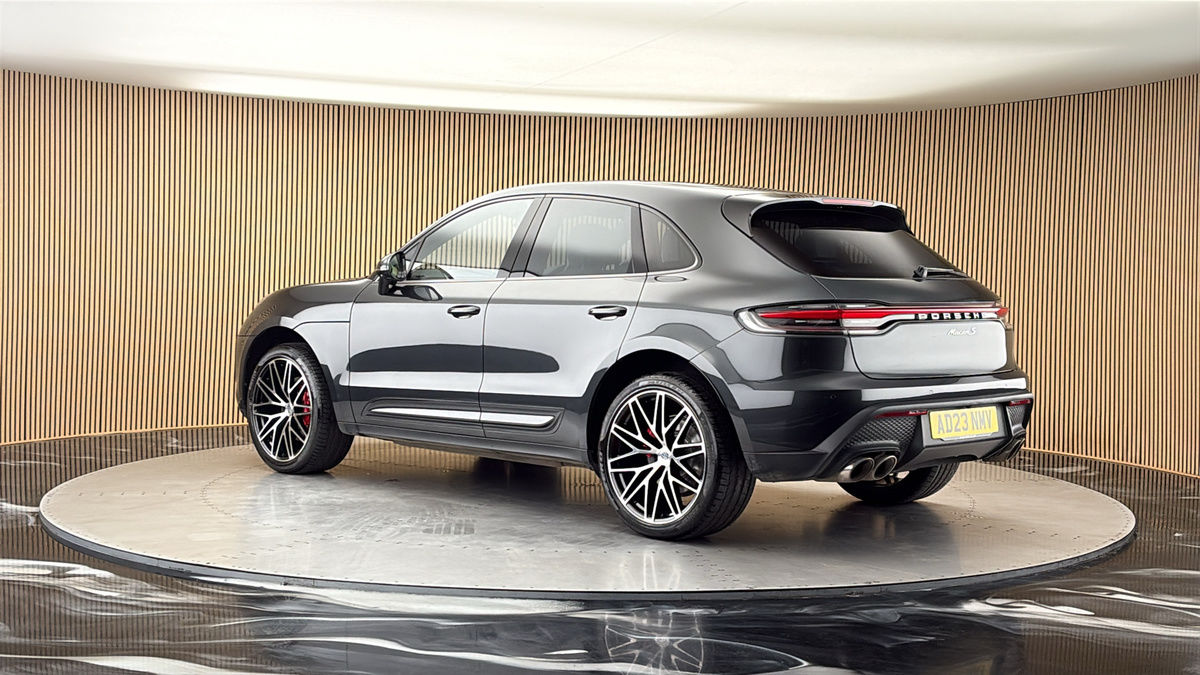 2023 Porsche Macan