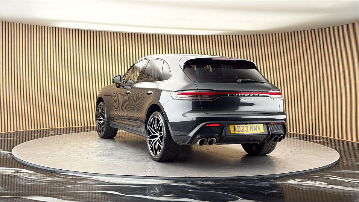 2023 Porsche Macan