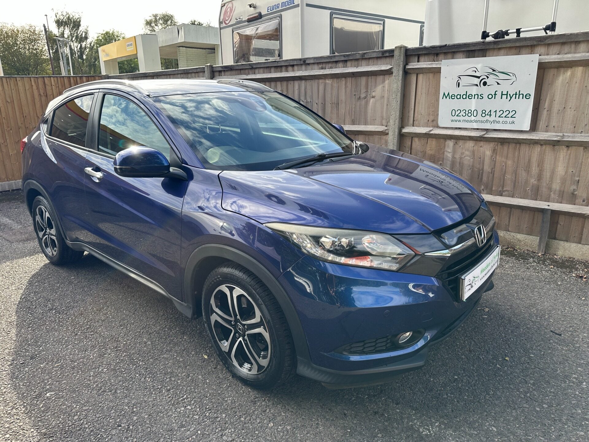 Hr-V