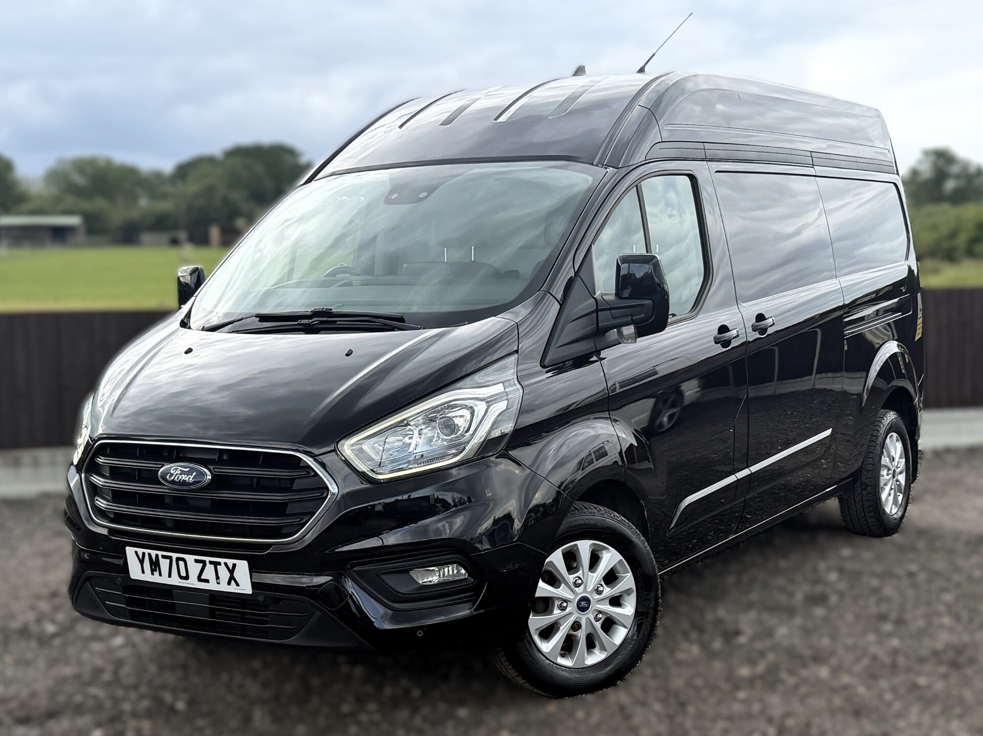 TRANSIT CUSTOM
