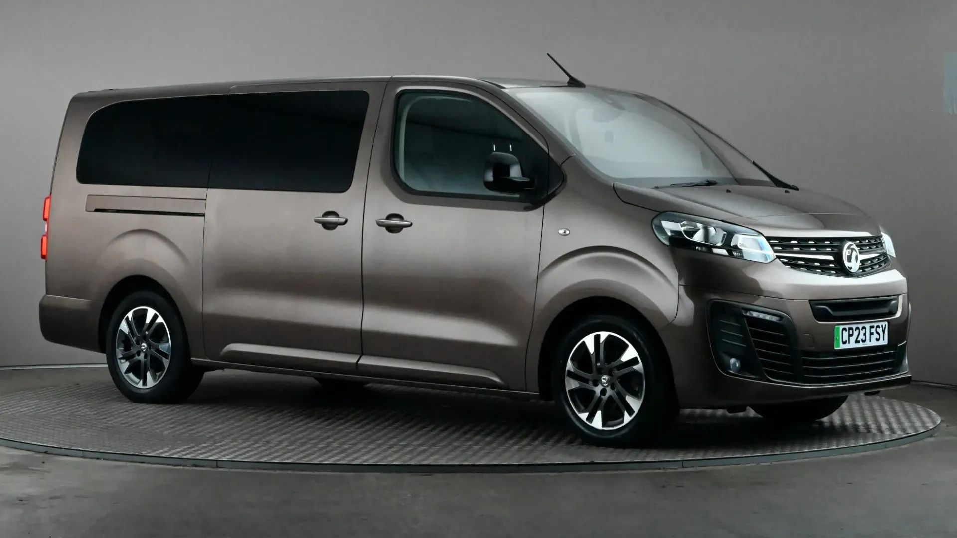 Vivaro Life Electric