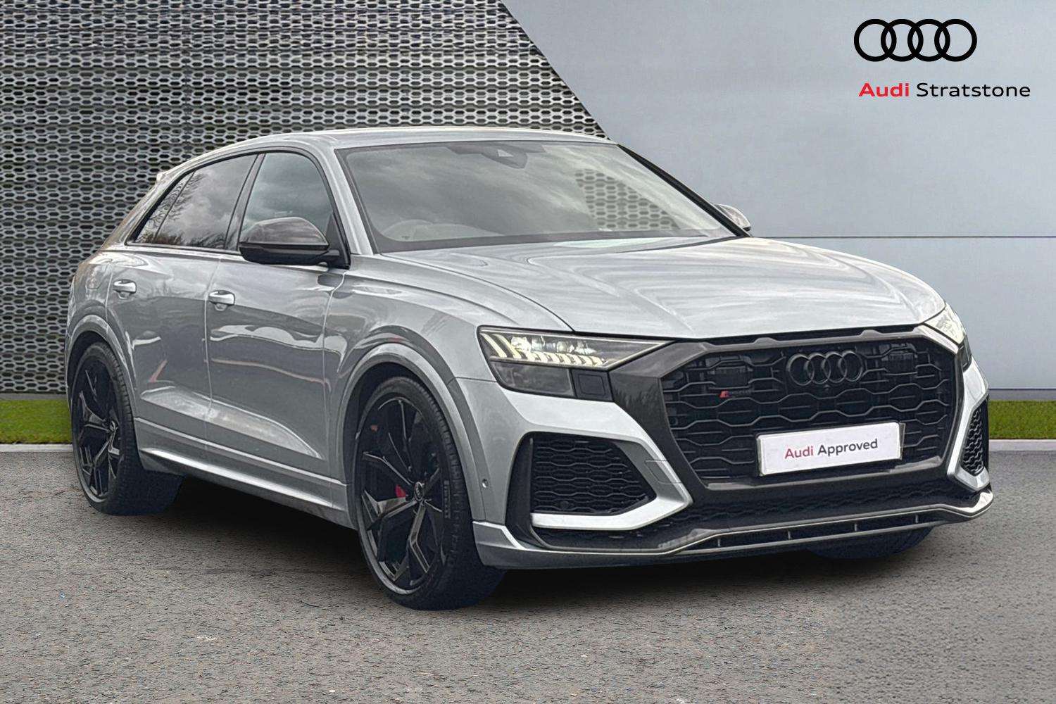 RS Q8