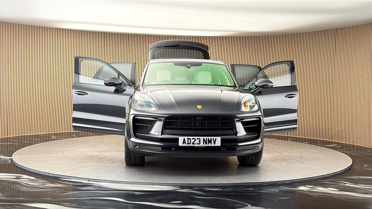 2023 Porsche Macan