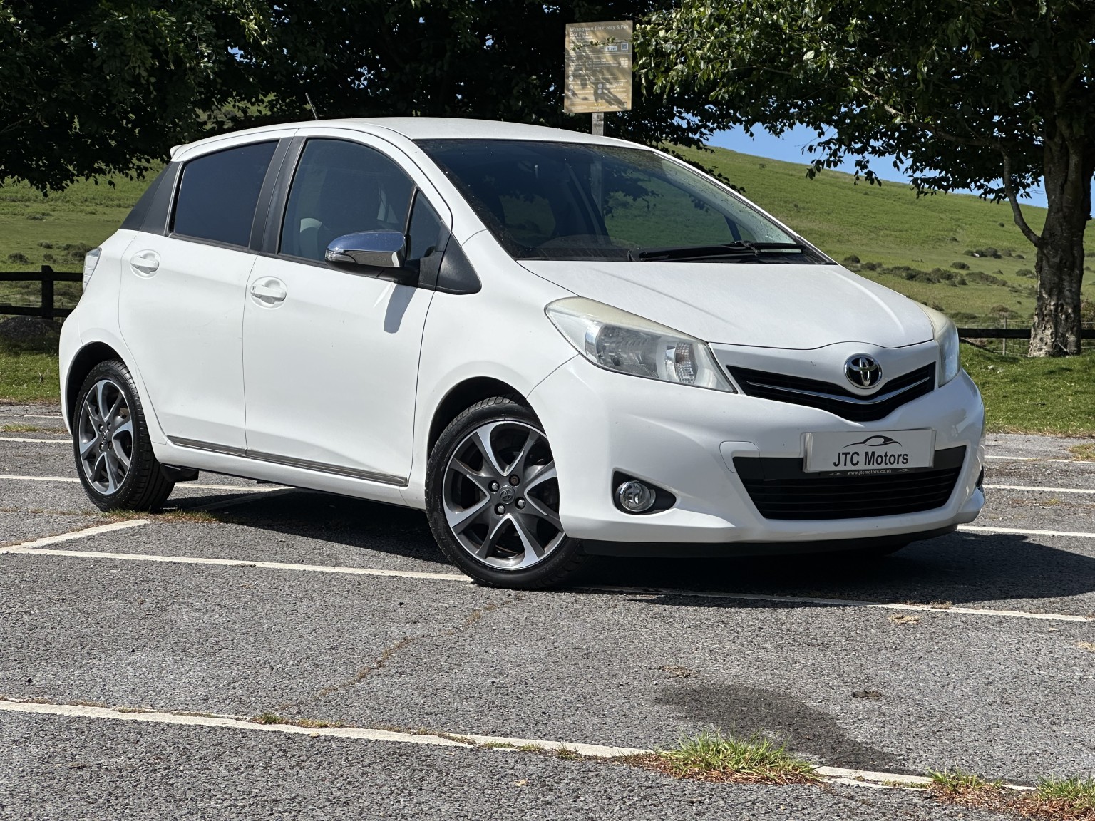 Yaris