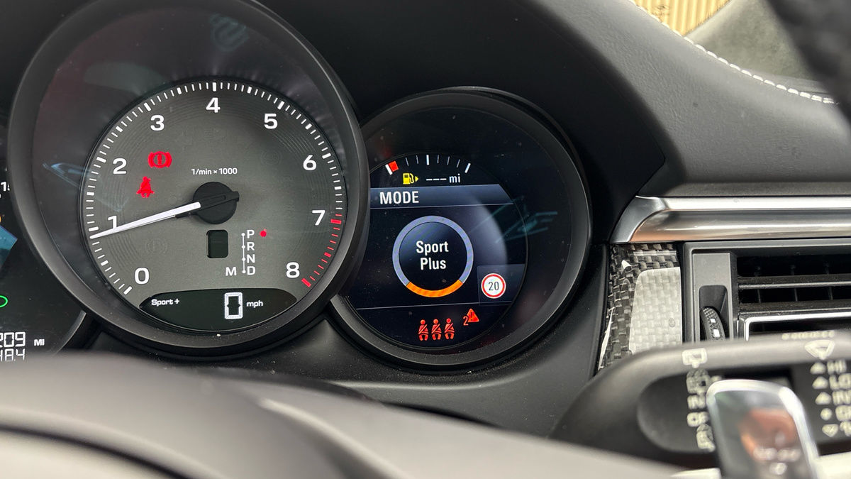 2023 Porsche Macan