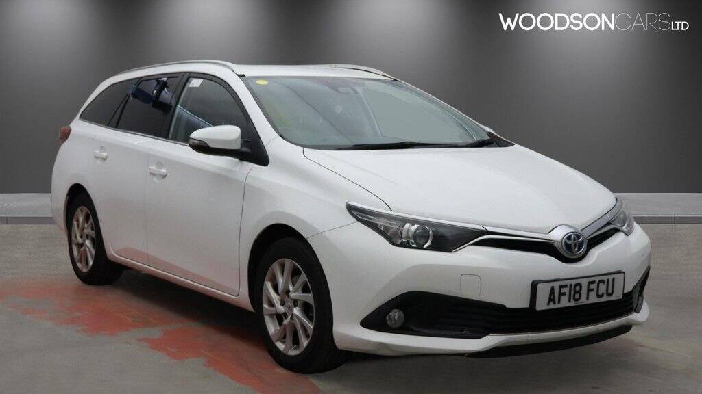 Auris Touring Sports