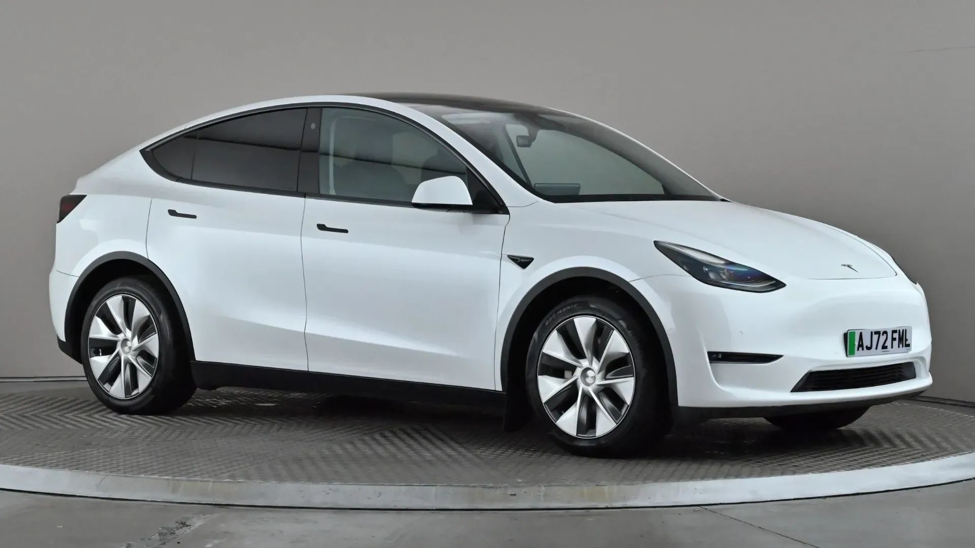 Model Y Premium