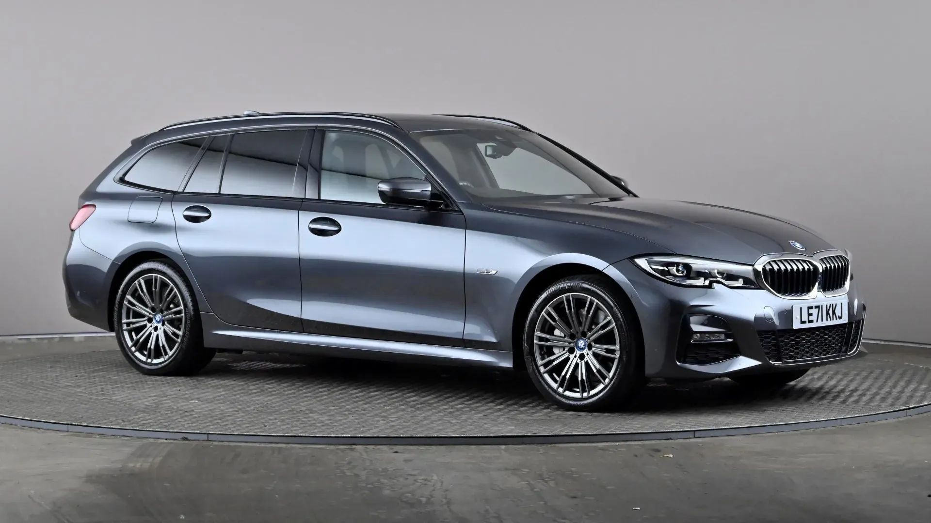 3 Series Touring