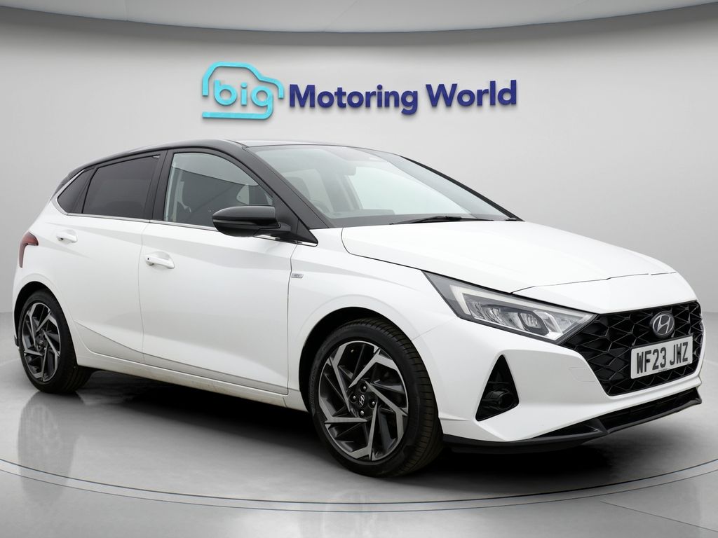 i20