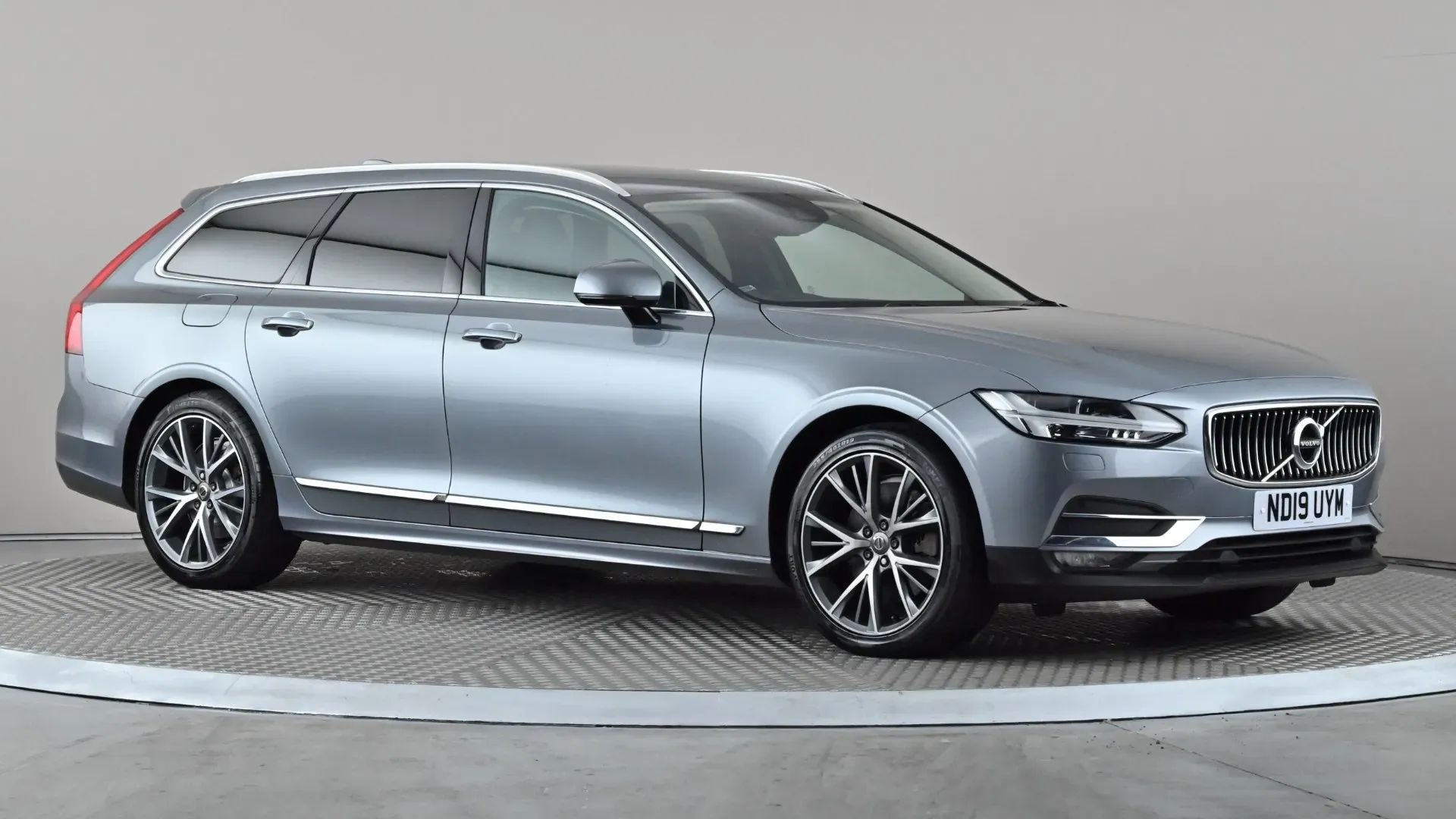 V90