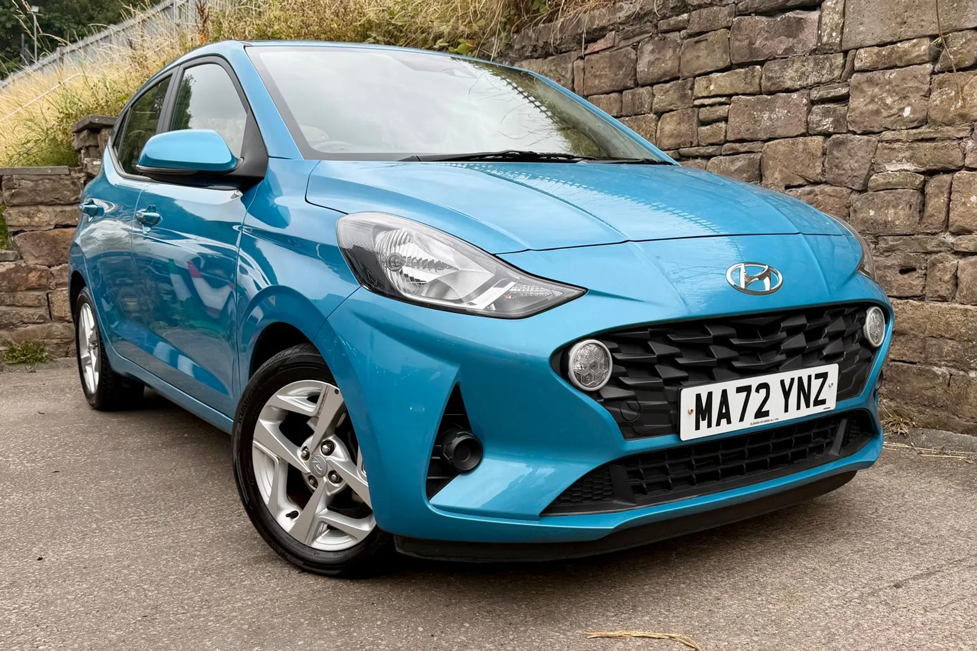 i10