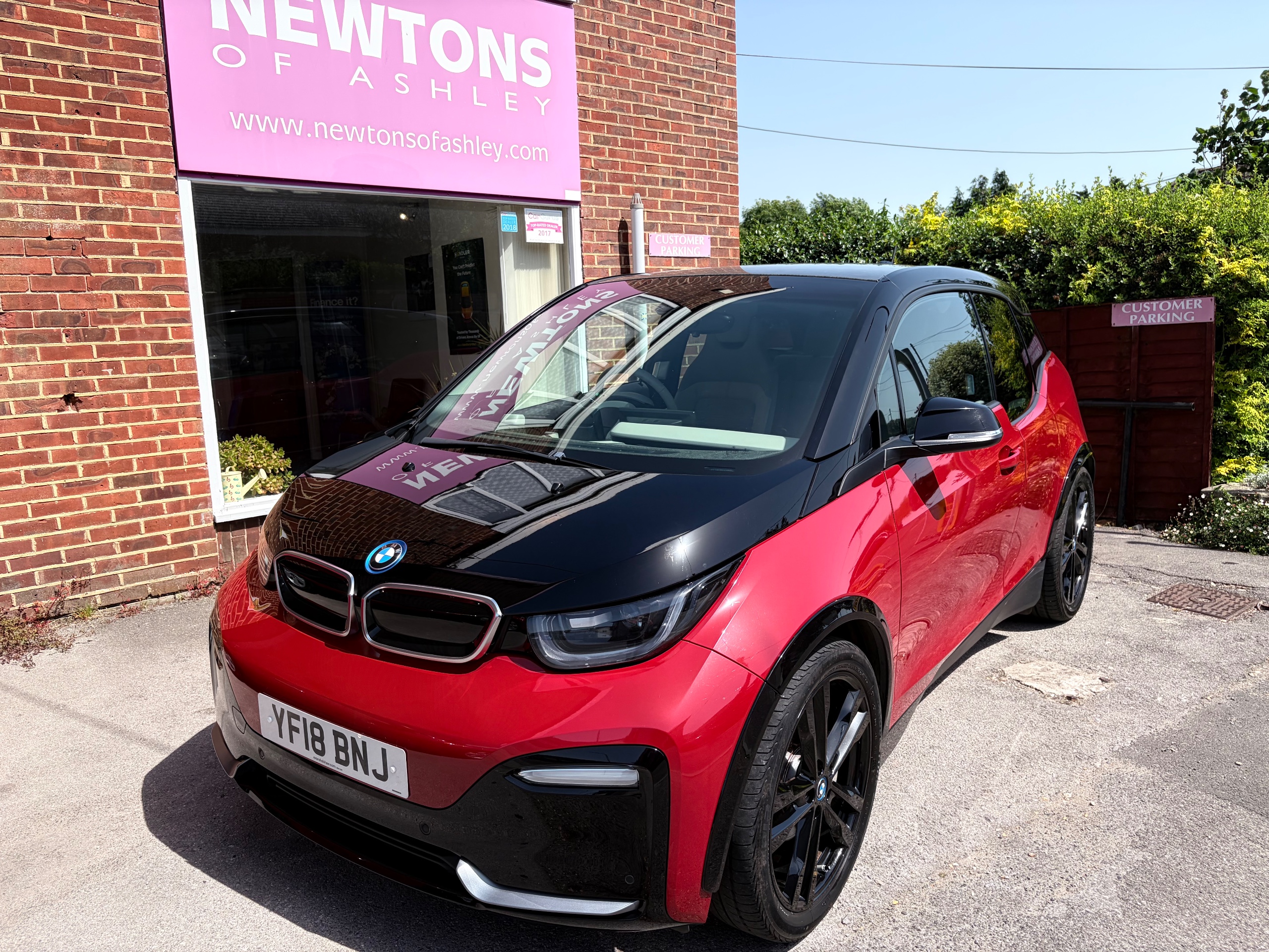 i3