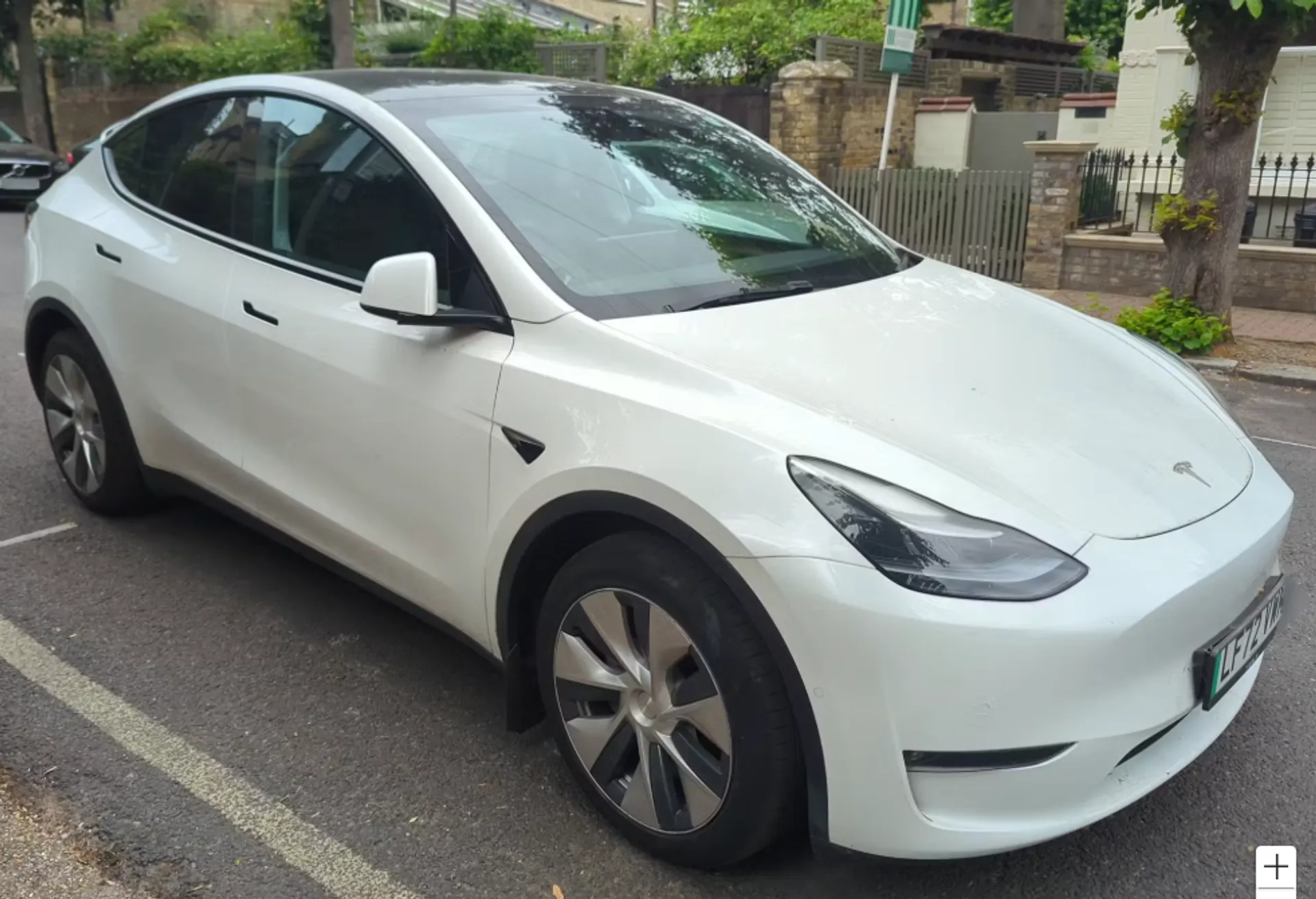 Model Y Premium