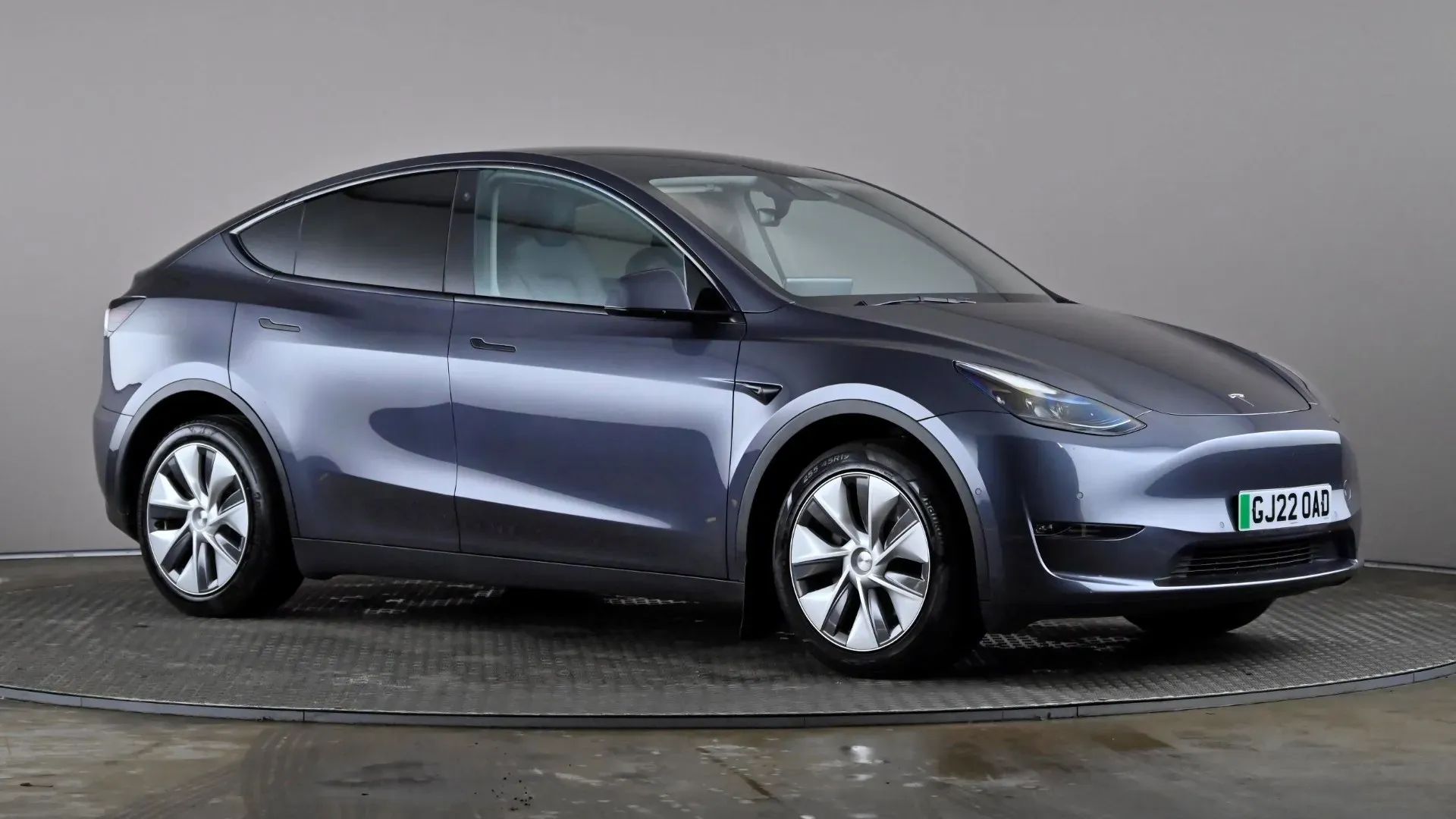 Model Y Premium