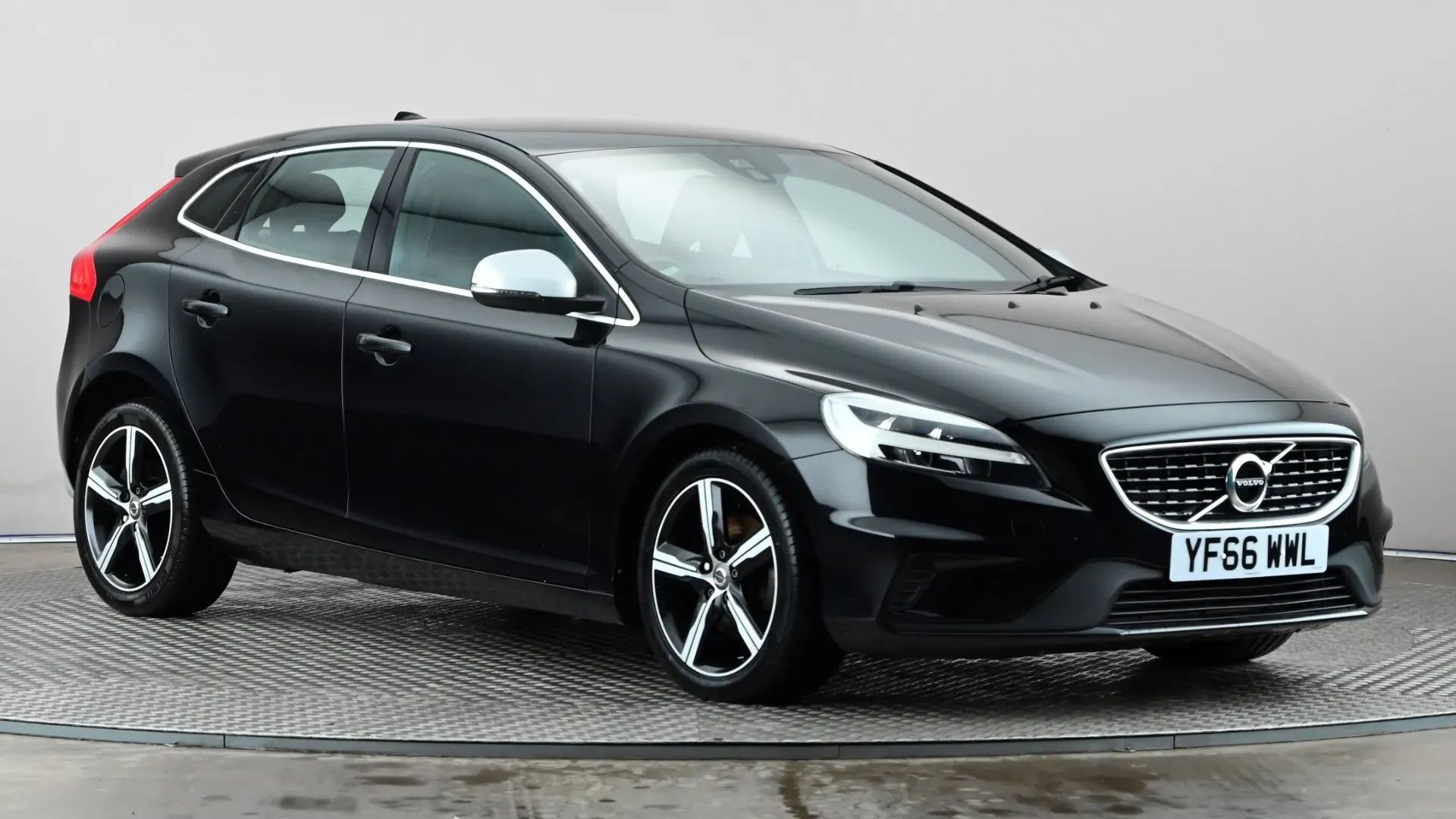 V40