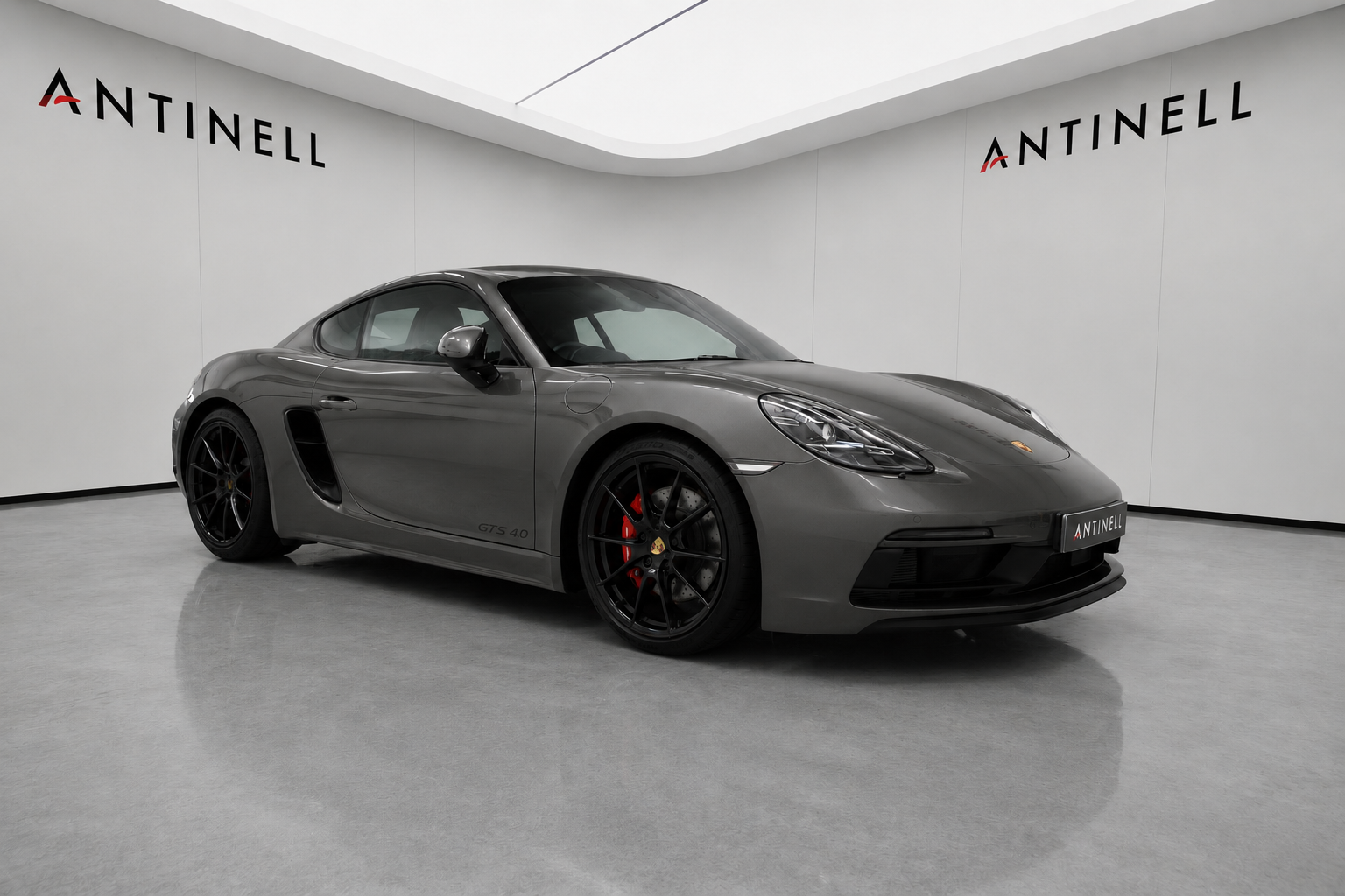 718 Cayman