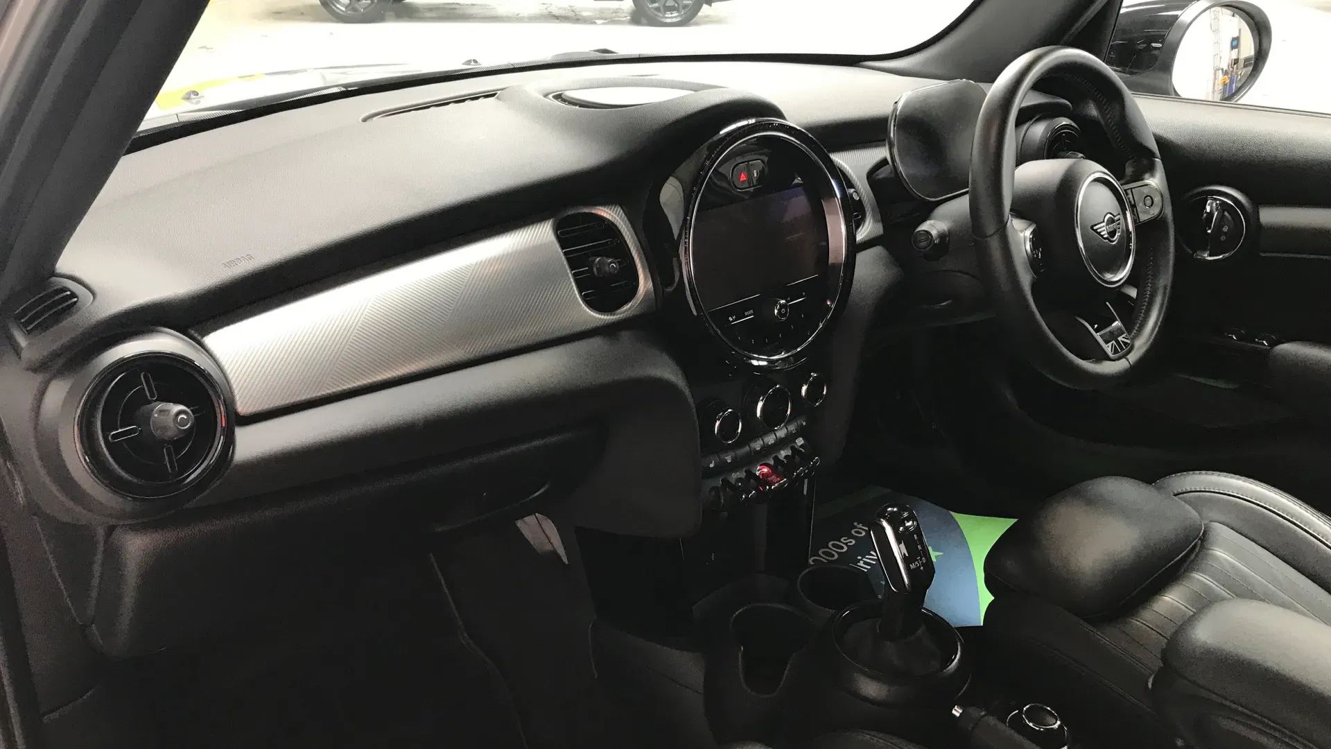 2023 MINI 5-Door Hatch