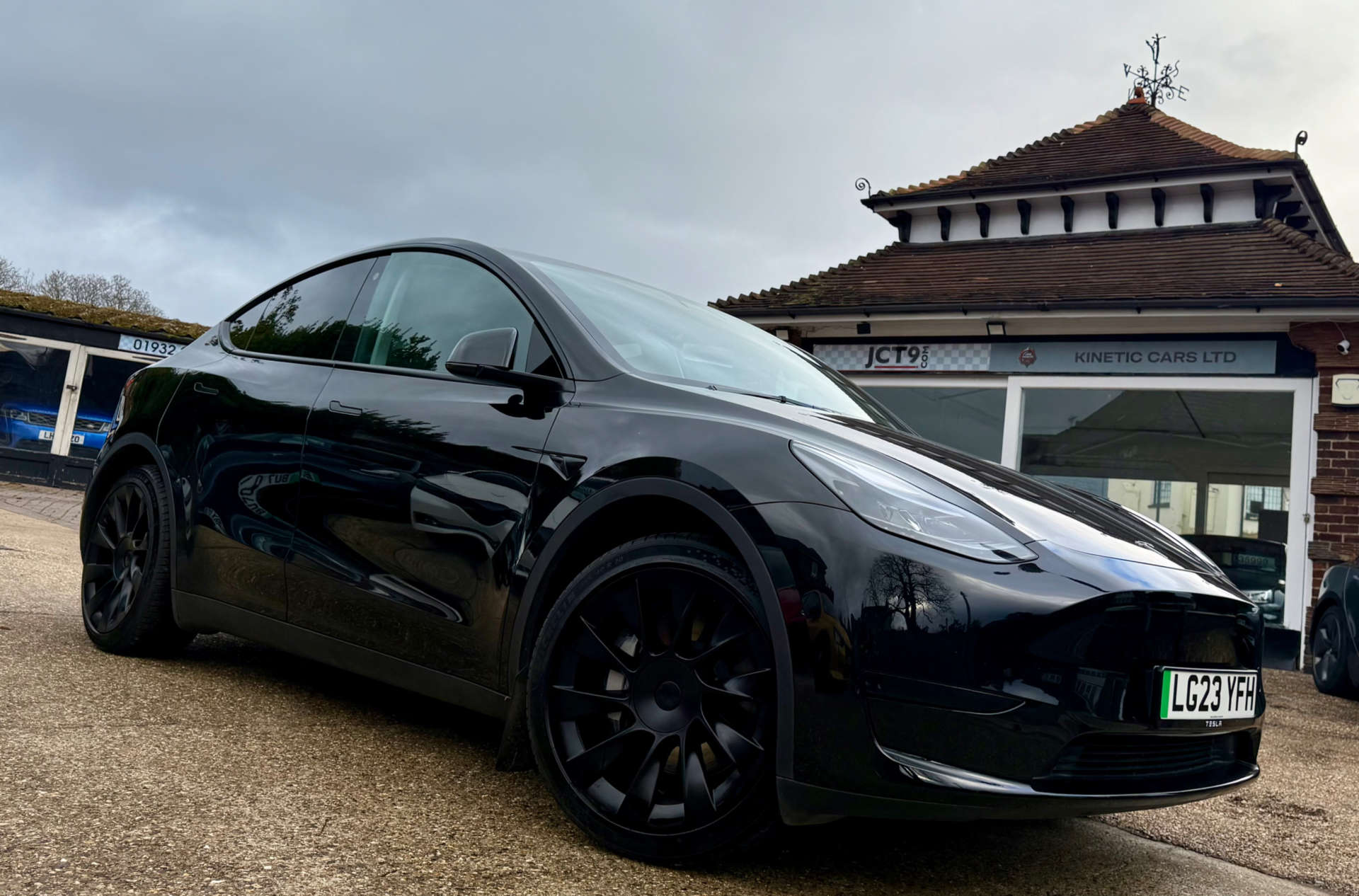 Model Y Premium