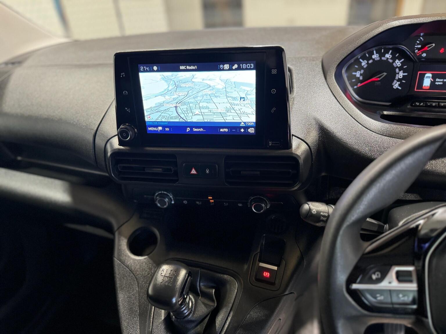 2022 PEUGEOT PARTNER