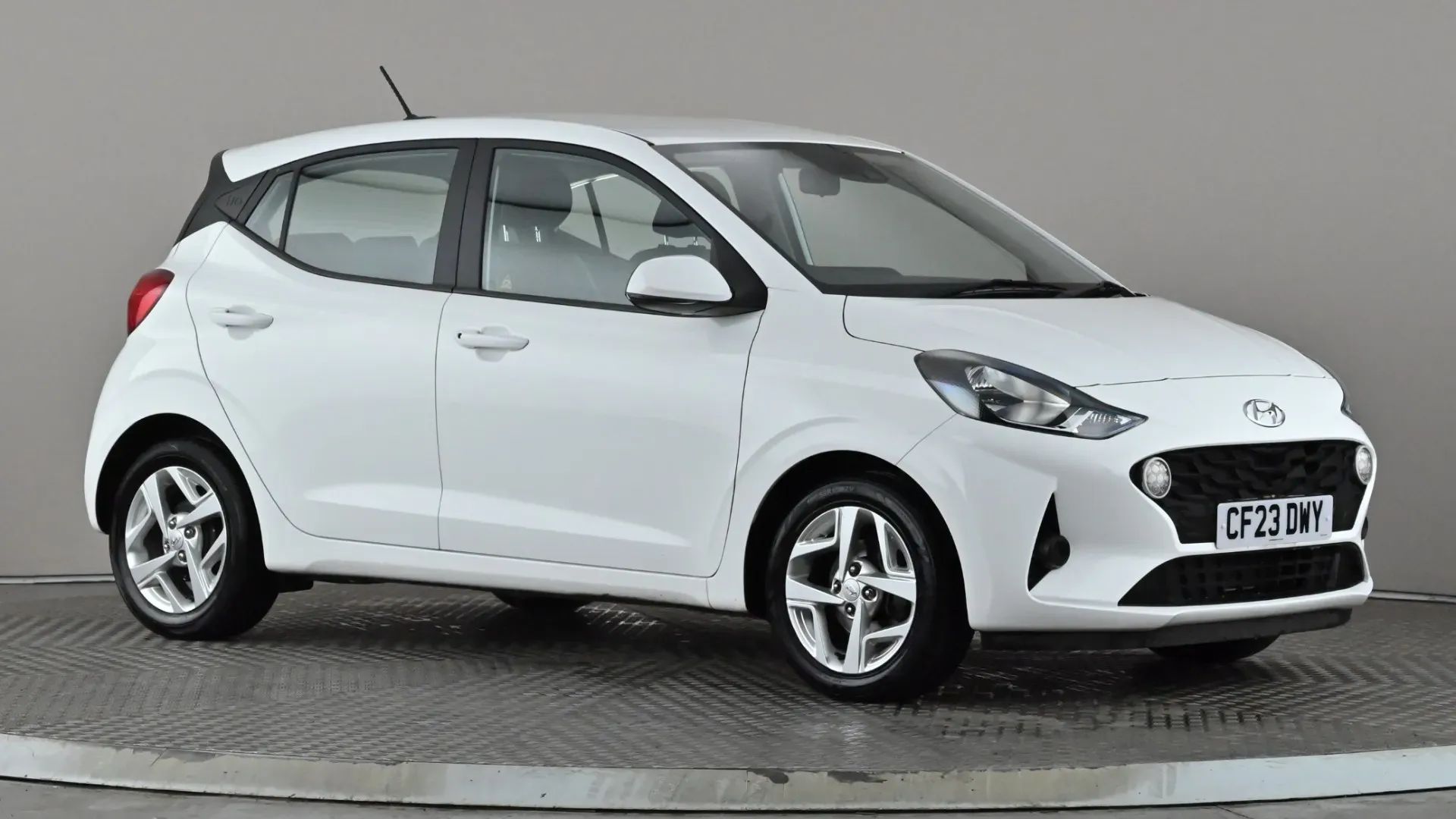 I10