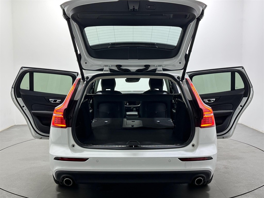 2022 Volvo V60