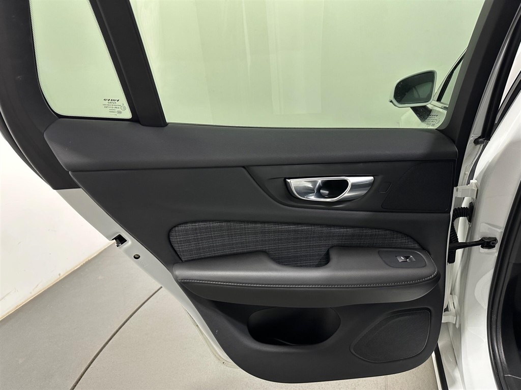 2022 Volvo V60