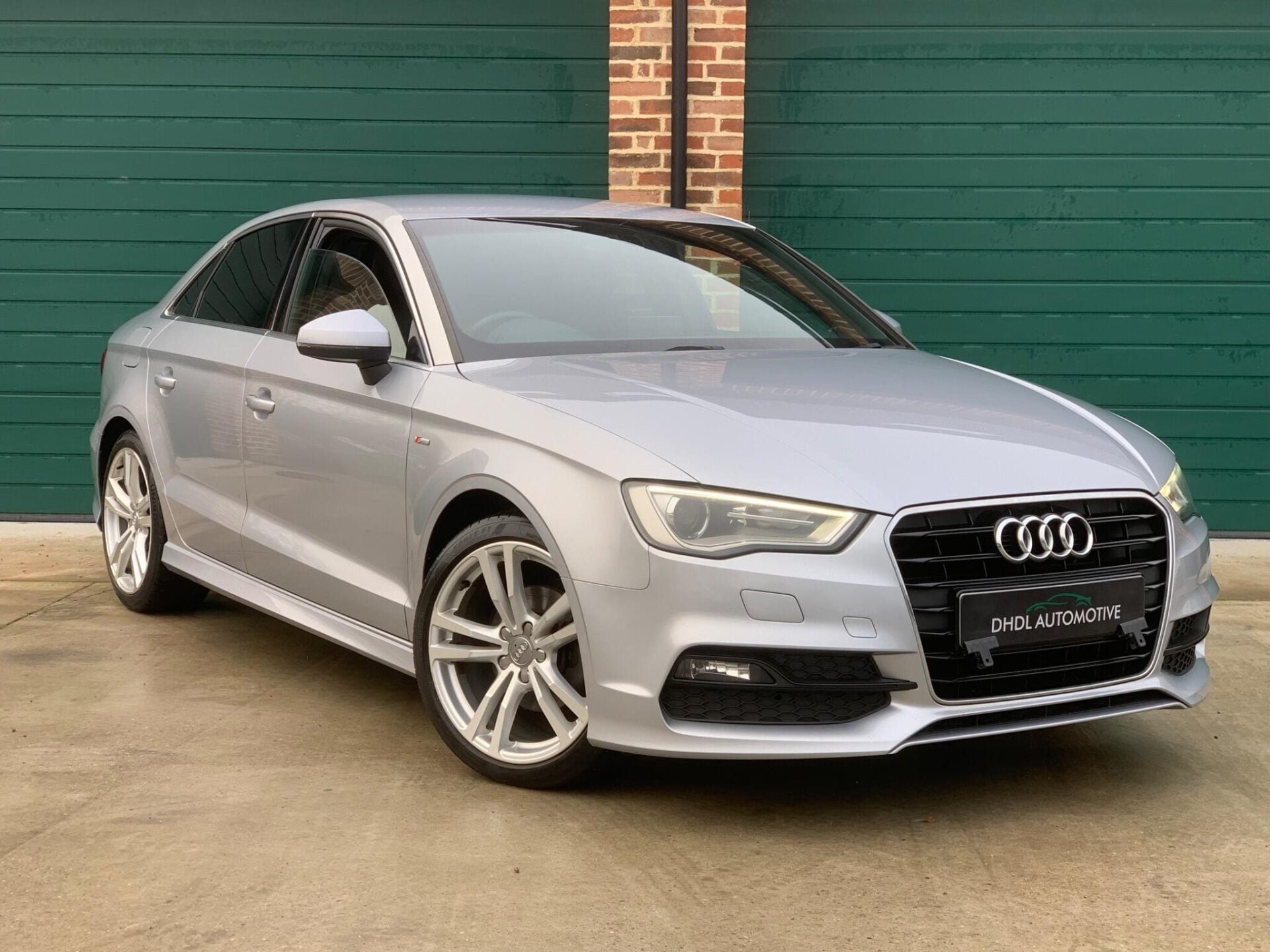A3 Saloon