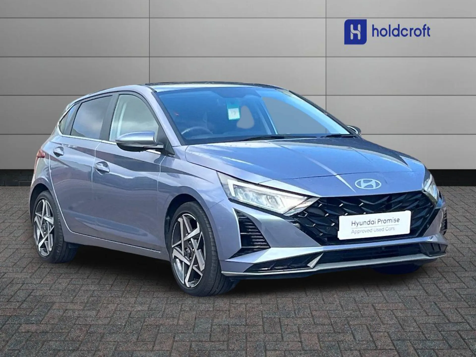 i20