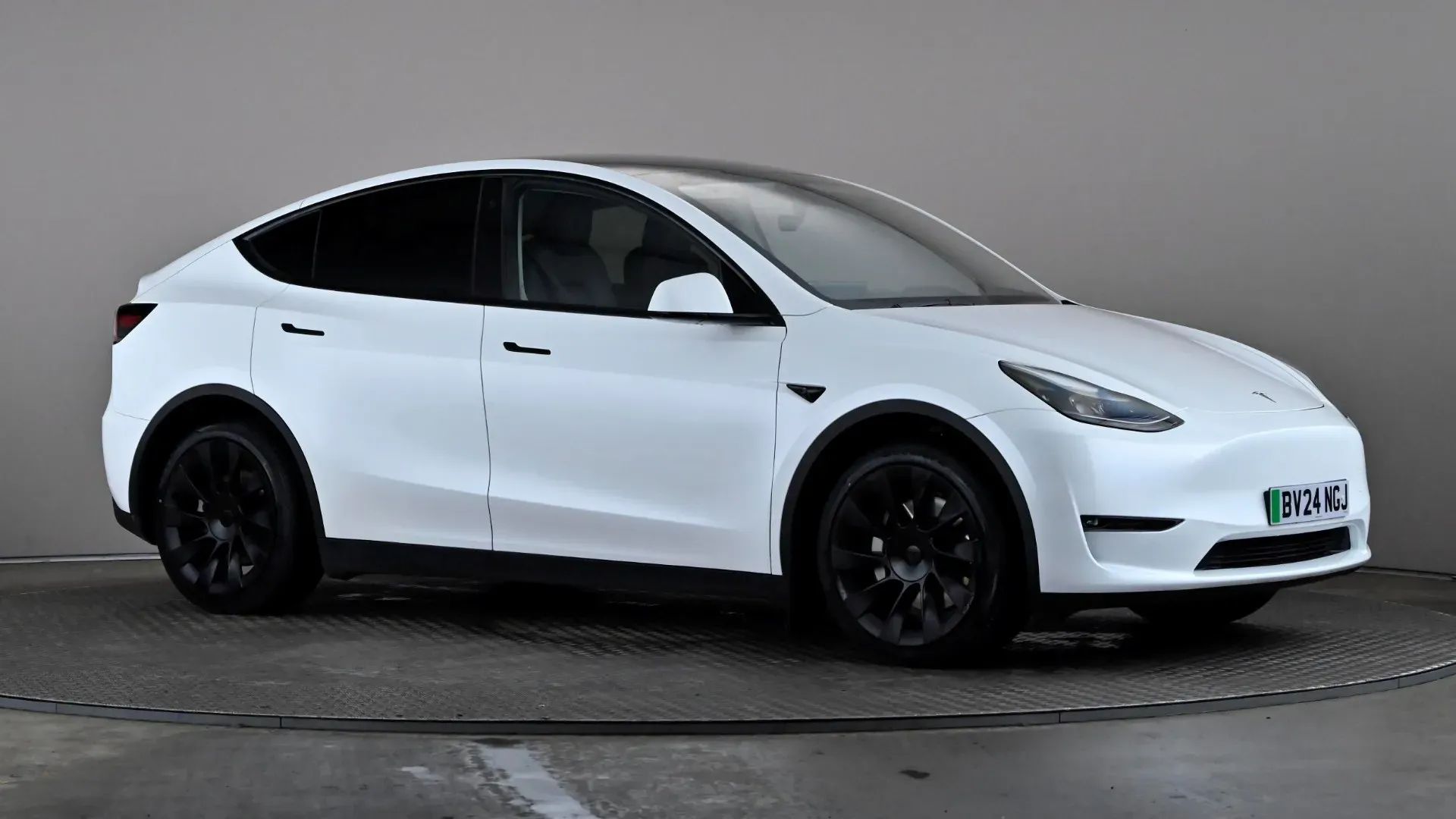 Model Y Premium