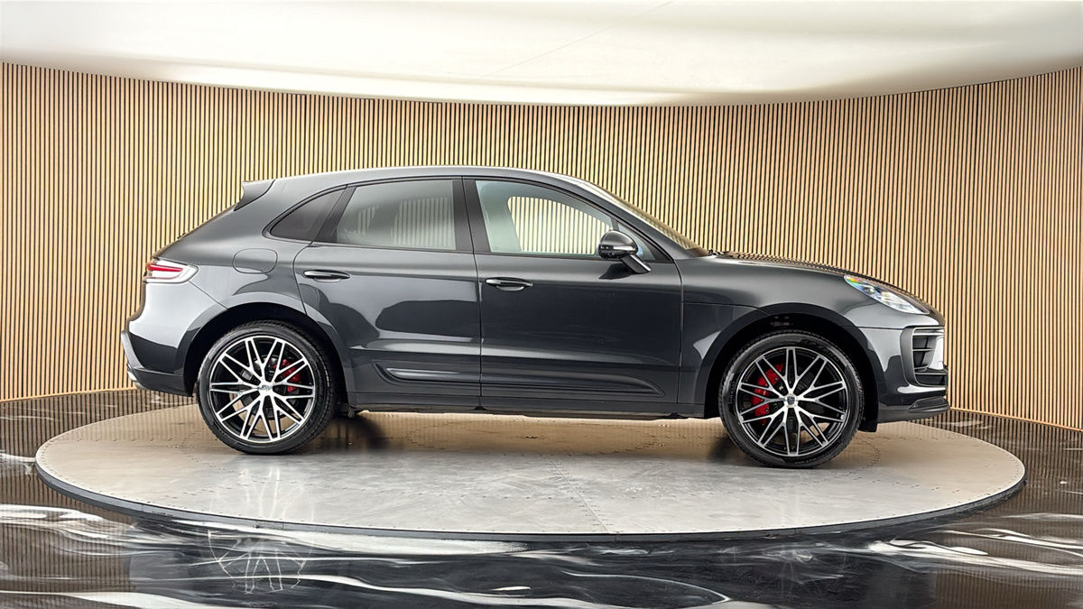 2023 Porsche Macan