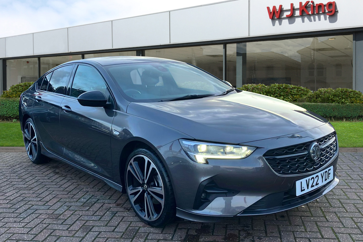 Insignia Grand Sport