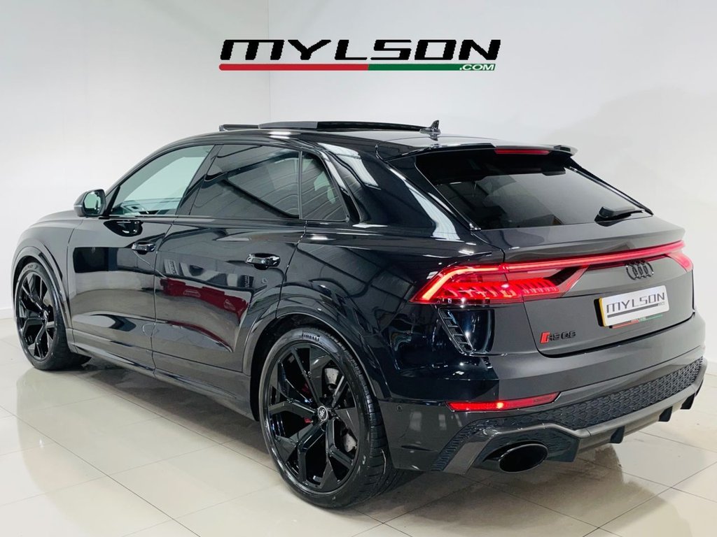 RS Q8