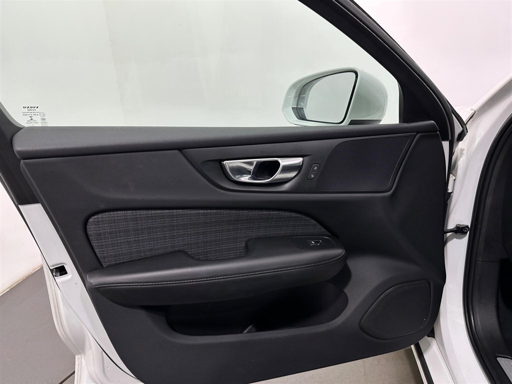 2022 Volvo V60