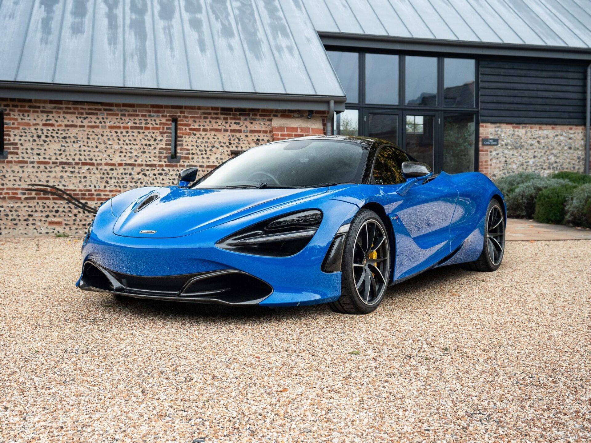 720S