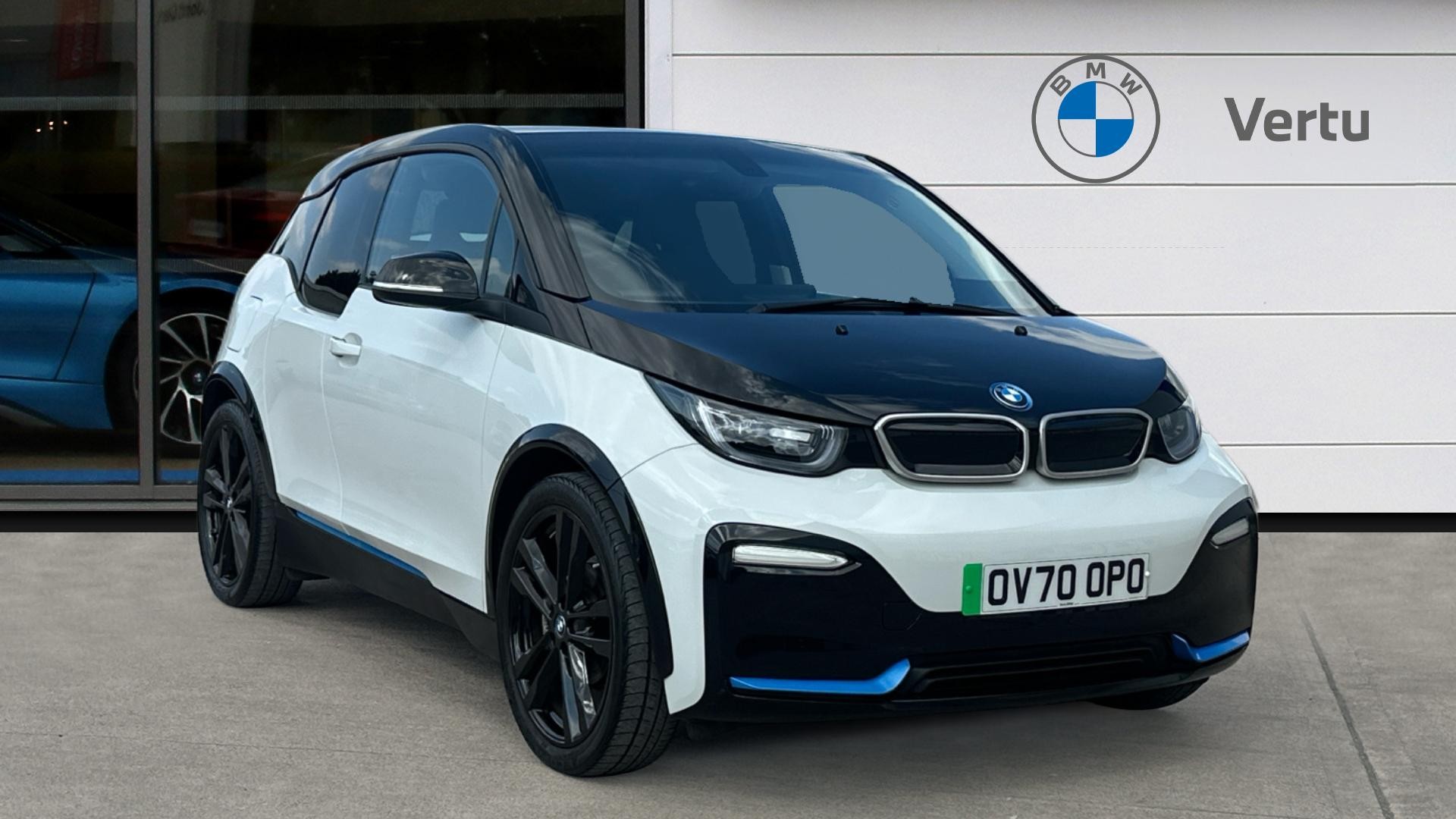 i3