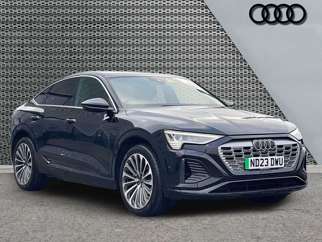 Q8 Sportback e-tron
