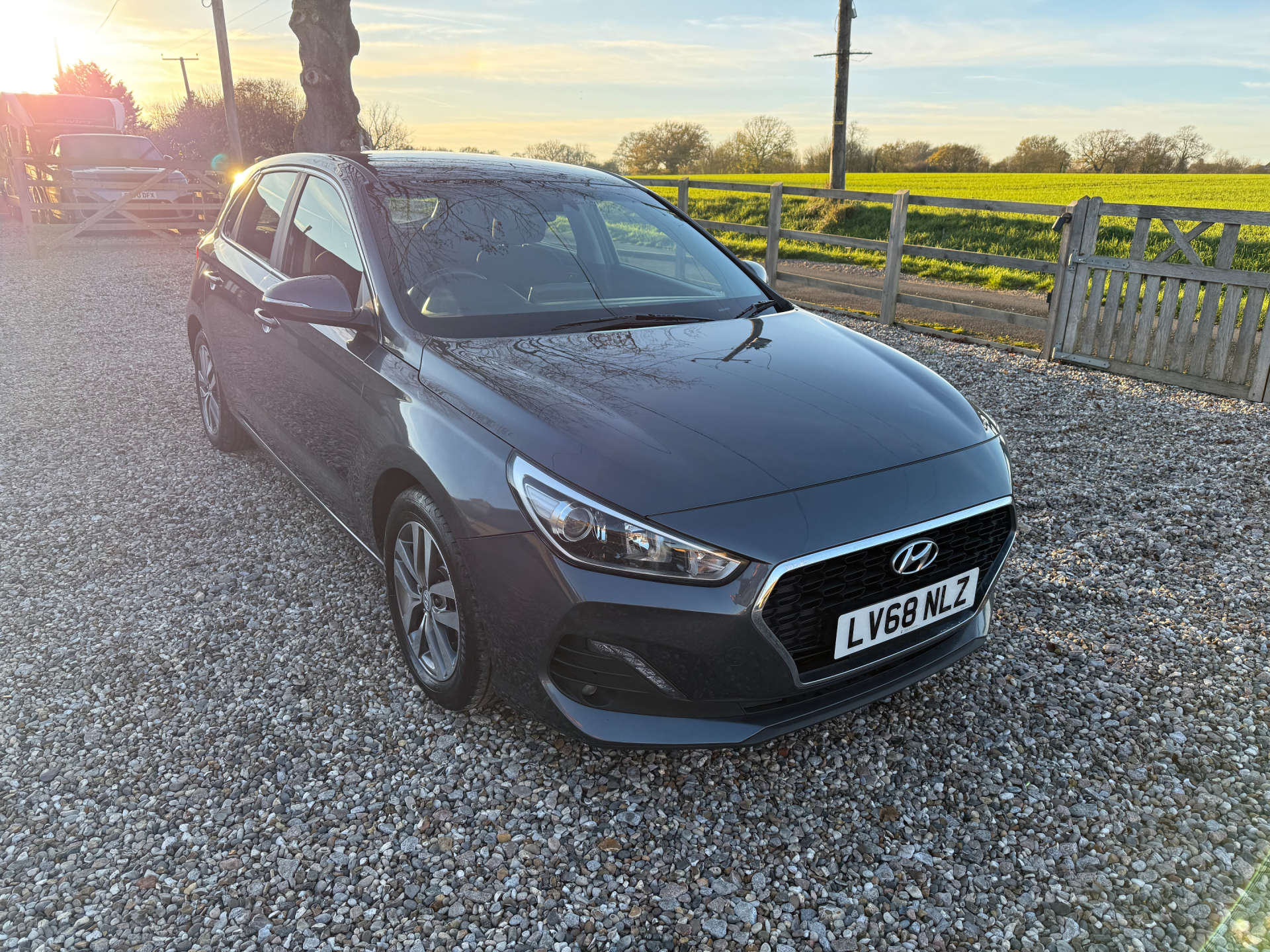 i30