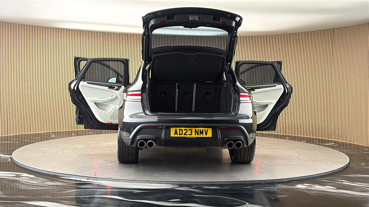 2023 Porsche Macan